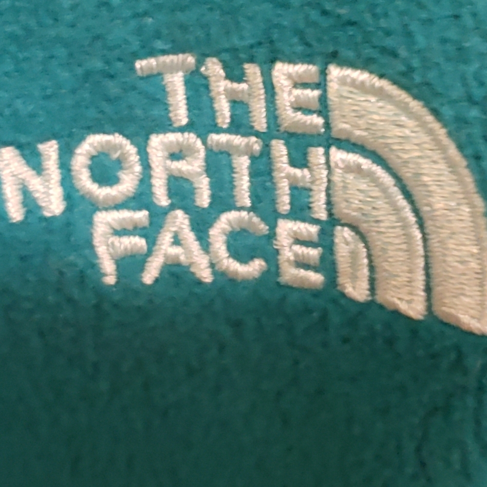 ❤️SOLD!❤️The North Face lightweight Teal Jacket